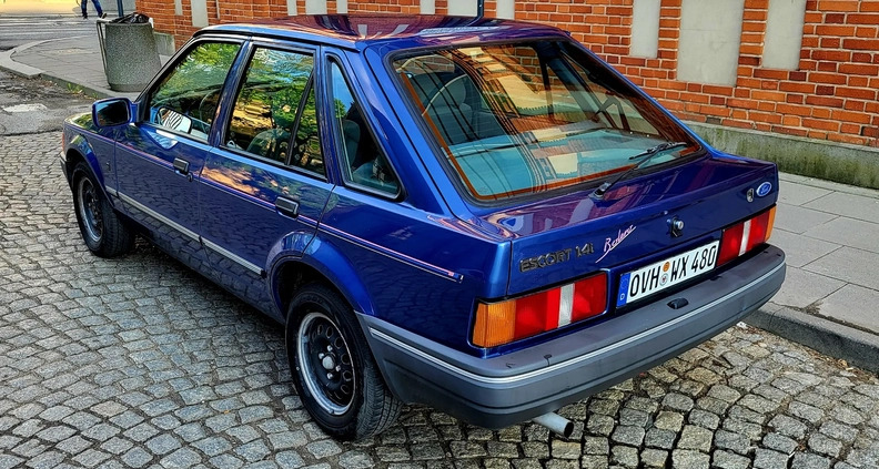 Ford Escort cena 12000 przebieg: 71000, rok produkcji 1989 z Łódź małe 781